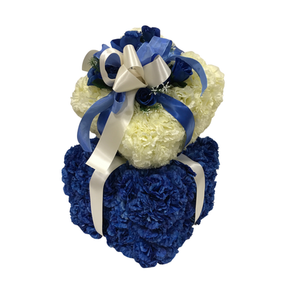 Silk present tribute