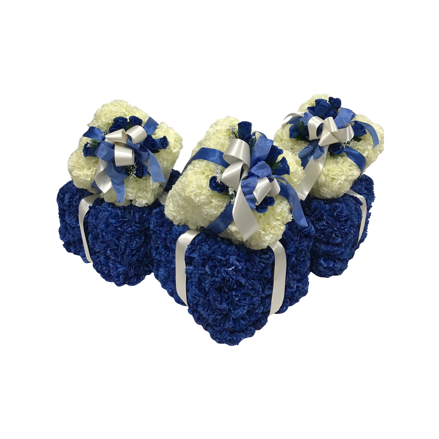 Silk present tribute